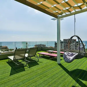 Sea Lounge Warna